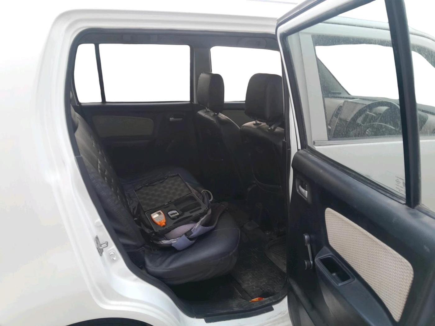 2017 Maruti Wagon R 1.0 LXI CNG, CNG, Manual, 1,99,469 km, interior