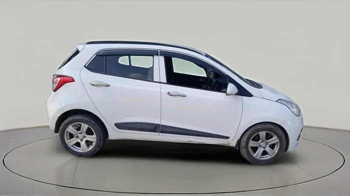 2015 Hyundai Grand i10 SPORTZ 1.1 CRDI, Diesel, Manual, 1,06,711 km, exterior