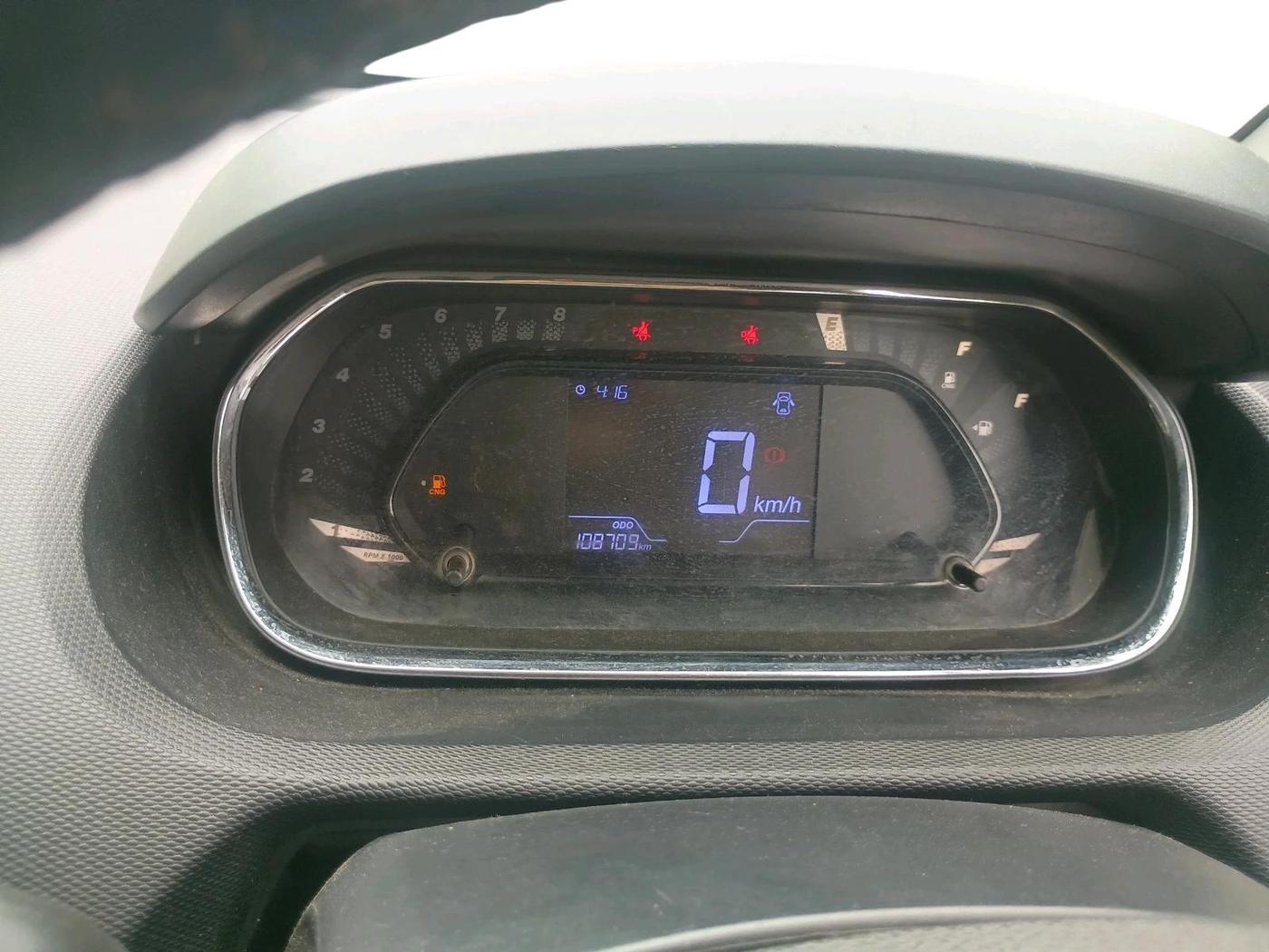 2022 Tata Tiago XT CNG, CNG, Manual, 1,08,709 km, interior