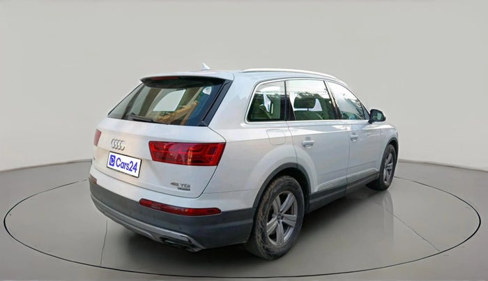 2016 Audi Q7 45 TDI QUATTRO PREMIUM PLUS, Diesel, Automatic, 1,81,779 km, exterior