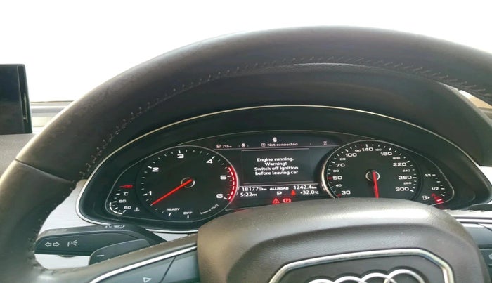 2016 Audi Q7 45 TDI QUATTRO PREMIUM PLUS, Diesel, Automatic, 1,81,779 km, interior