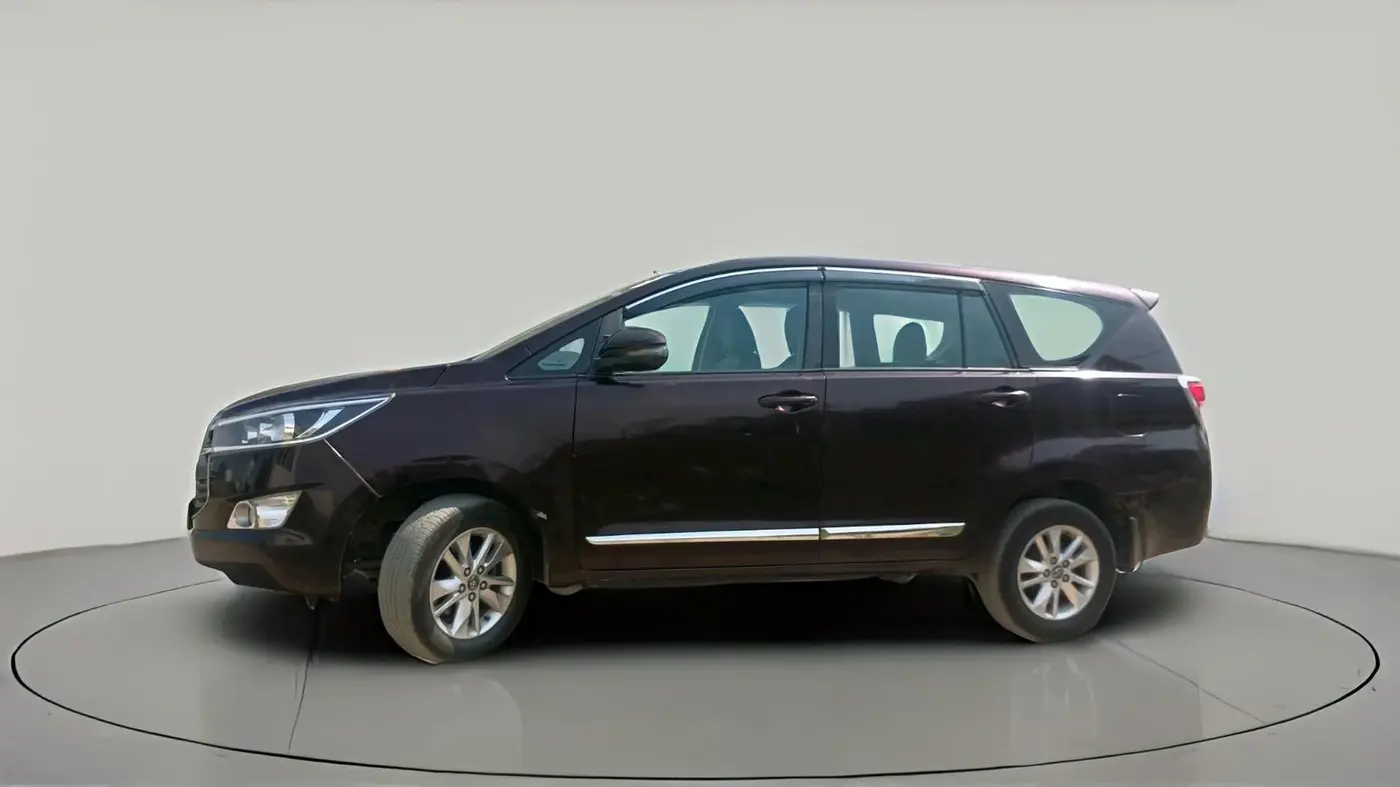 2018 Toyota Innova Crysta 2.4 GX 8 STR, Diesel, Manual, 1,77,932 km, exterior