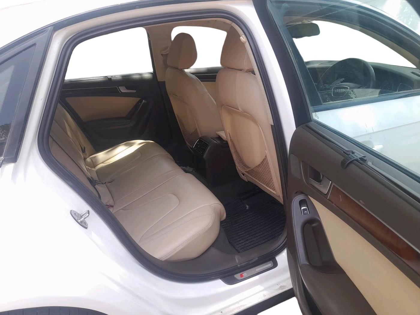 2015 Audi A4 35 TDI S LINE, Diesel, Automatic, 1,51,417 km, interior