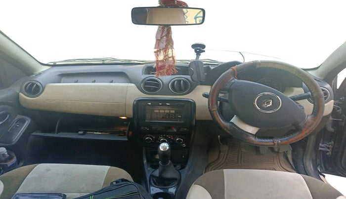 2014 Renault Duster 85 PS RXL DIESEL, Diesel, Manual, 1,01,829 km, interior