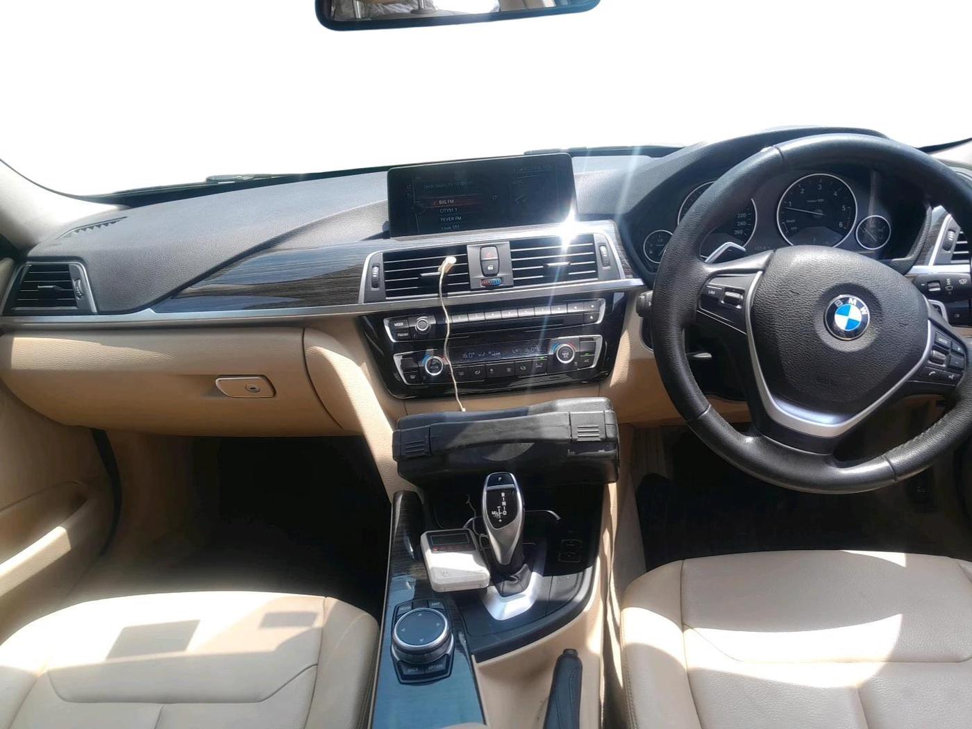 2017 BMW 3 Series 320d Luxury Line, Diesel, Automatic, 30,230 km, interior