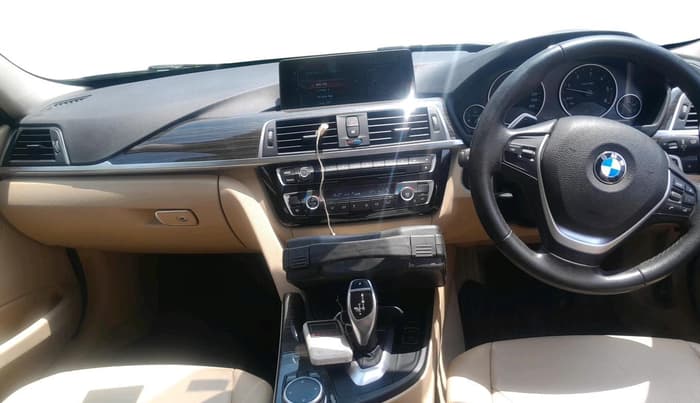 2017 BMW 3 Series 320d Luxury Line, Diesel, Automatic, 30,230 km, interior