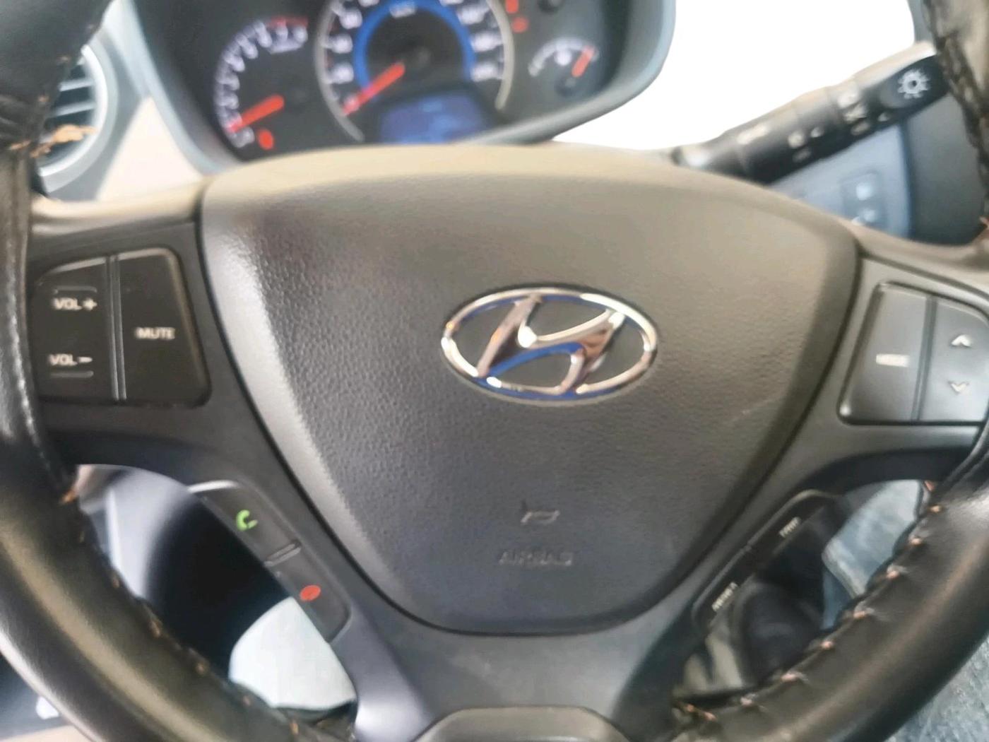 2015 Hyundai Grand i10 ASTA (O) 1.2 KAPPA VTVT, Petrol, Manual, 55,414 km, interior