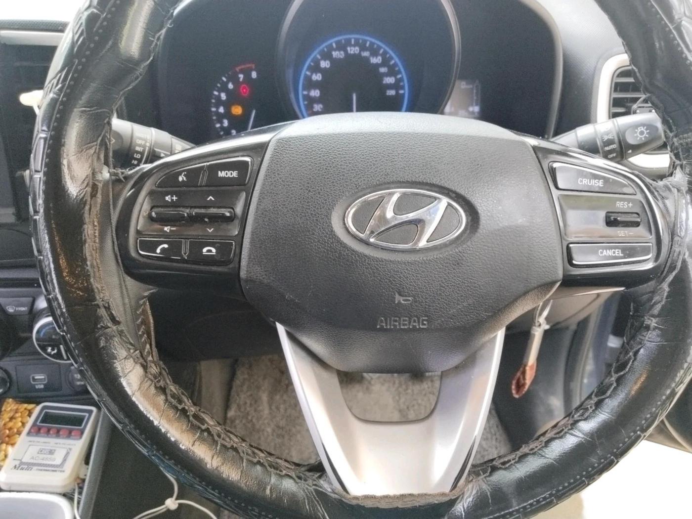 2020 Hyundai VENUE SX 1.0 TURBO, Petrol, Manual, 1,79,907 km, interior