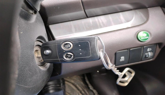 2014 Honda CRV 2.0L 2WD MT, Petrol, Manual, 3,20,923 km, interior