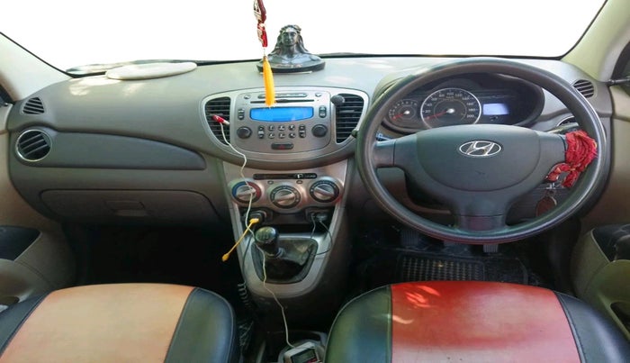 2015 Hyundai i10 SPORTZ 1.1, Petrol, Manual, 79,813 km, interior