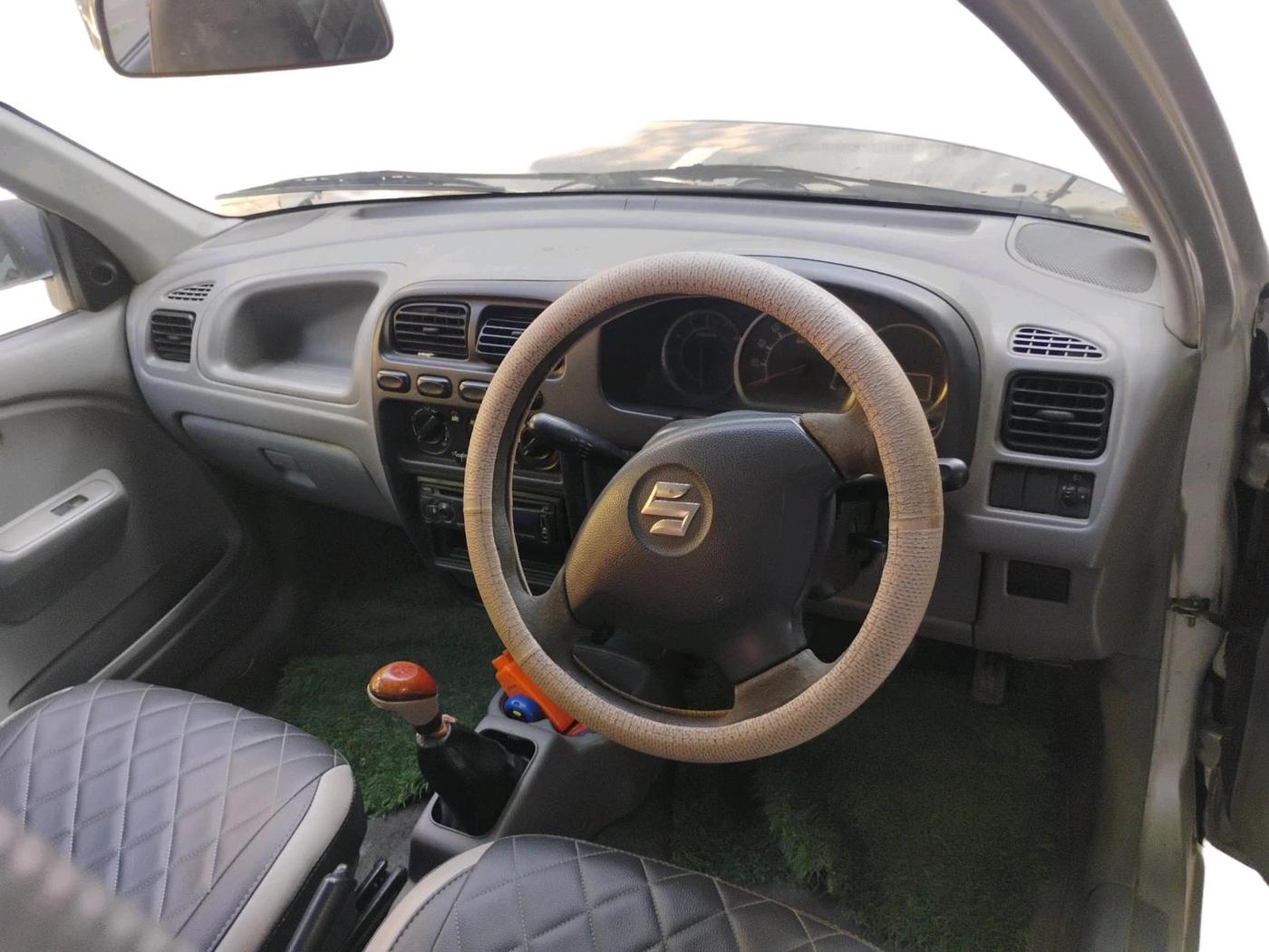 2013 Maruti Alto K10 VXI, Petrol, Manual, 1,36,631 km, interior