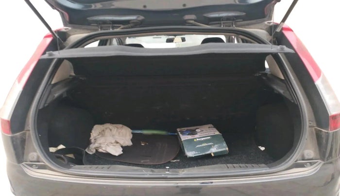 2013 Ford Figo ZXI 1.2 PETROL, Petrol, Manual, 75,797 km, exterior