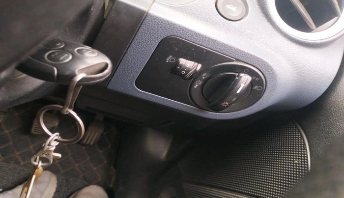 2013 Ford Figo ZXI 1.2 PETROL, Petrol, Manual, 75,797 km, interior