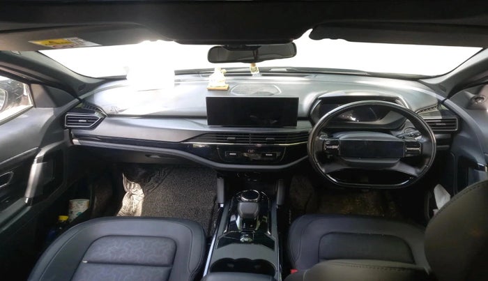 2024 Tata Safari ACCOMPLISHED PLUS DARK EDITION AT, Diesel, Automatic, 23,443 km, interior