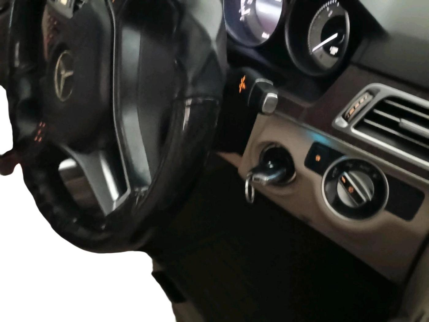 2014 Mercedes Benz E Class E 250 CDI AVANTGARDE, Diesel, Automatic, 1,15,418 km, interior