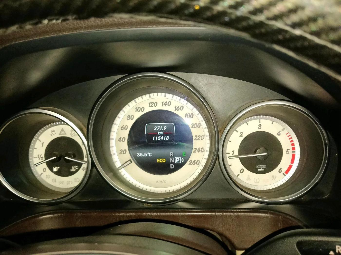 2014 Mercedes Benz E Class E 250 CDI AVANTGARDE, Diesel, Automatic, 1,15,418 km, interior