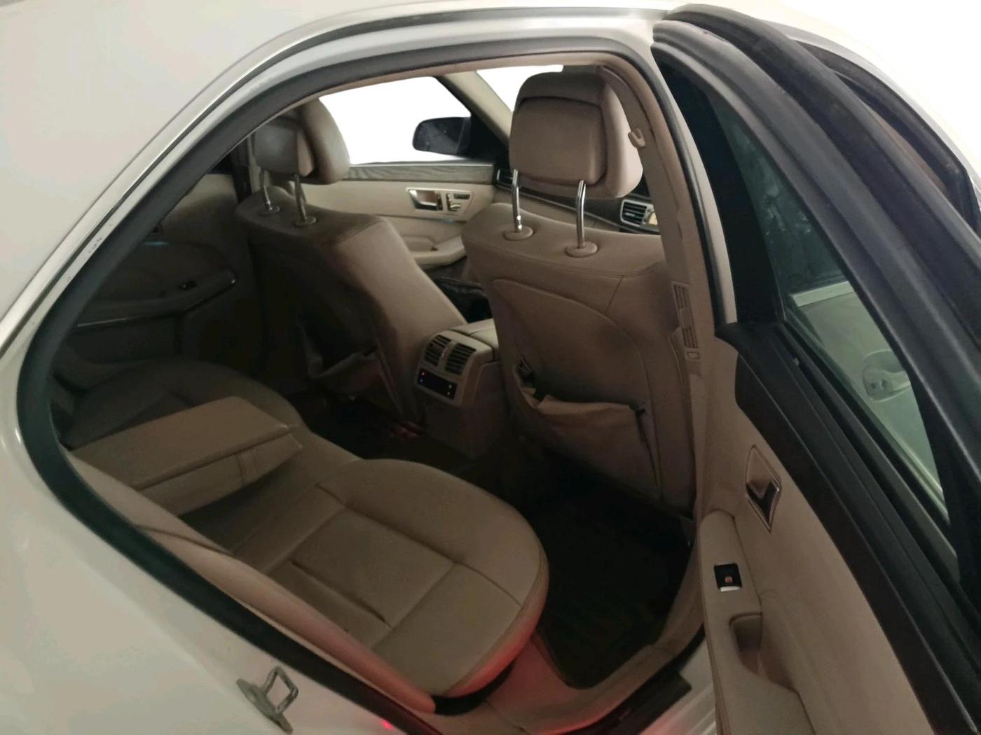 2014 Mercedes Benz E Class E 250 CDI AVANTGARDE, Diesel, Automatic, 1,15,418 km, interior