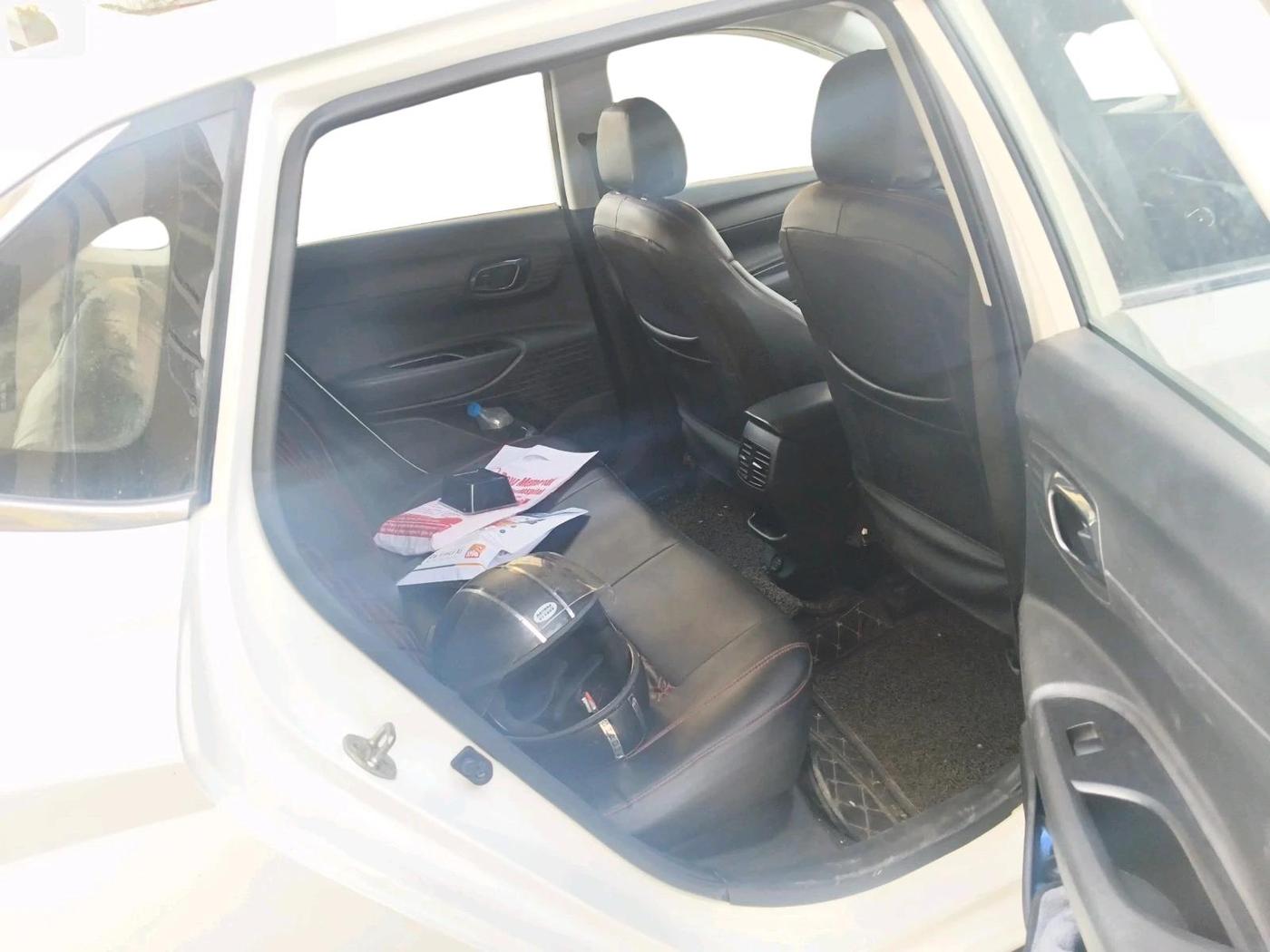 2022 Hyundai NEW I20 SPORTZ 1.2 MT, Petrol, Manual, 52,834 km, interior
