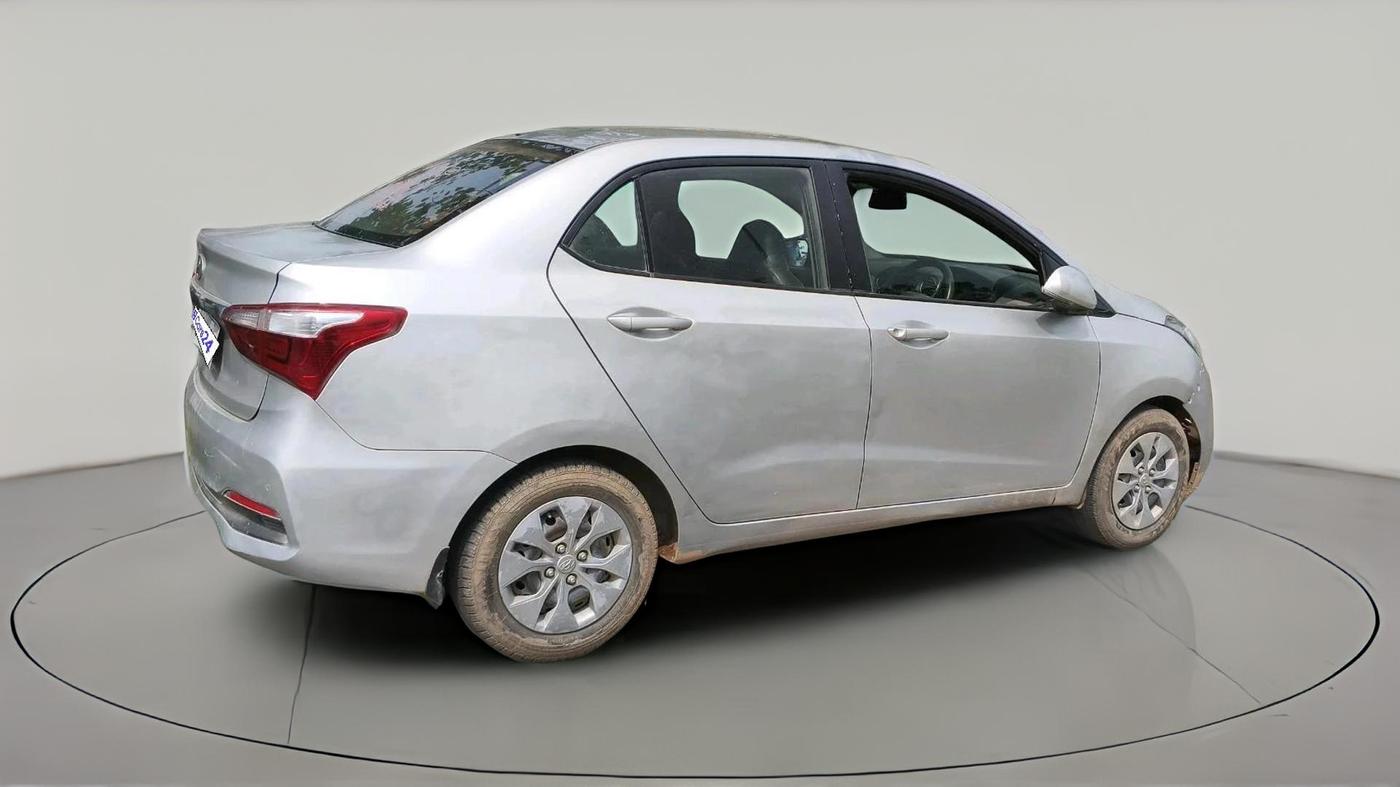 2017 Hyundai Xcent S 1.2, Petrol, Manual, 1,11,861 km, exterior