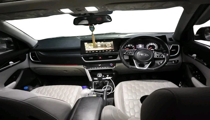 2021 KIA SELTOS HTX 1.5 PETROL, Petrol, Manual, 94,495 km, interior