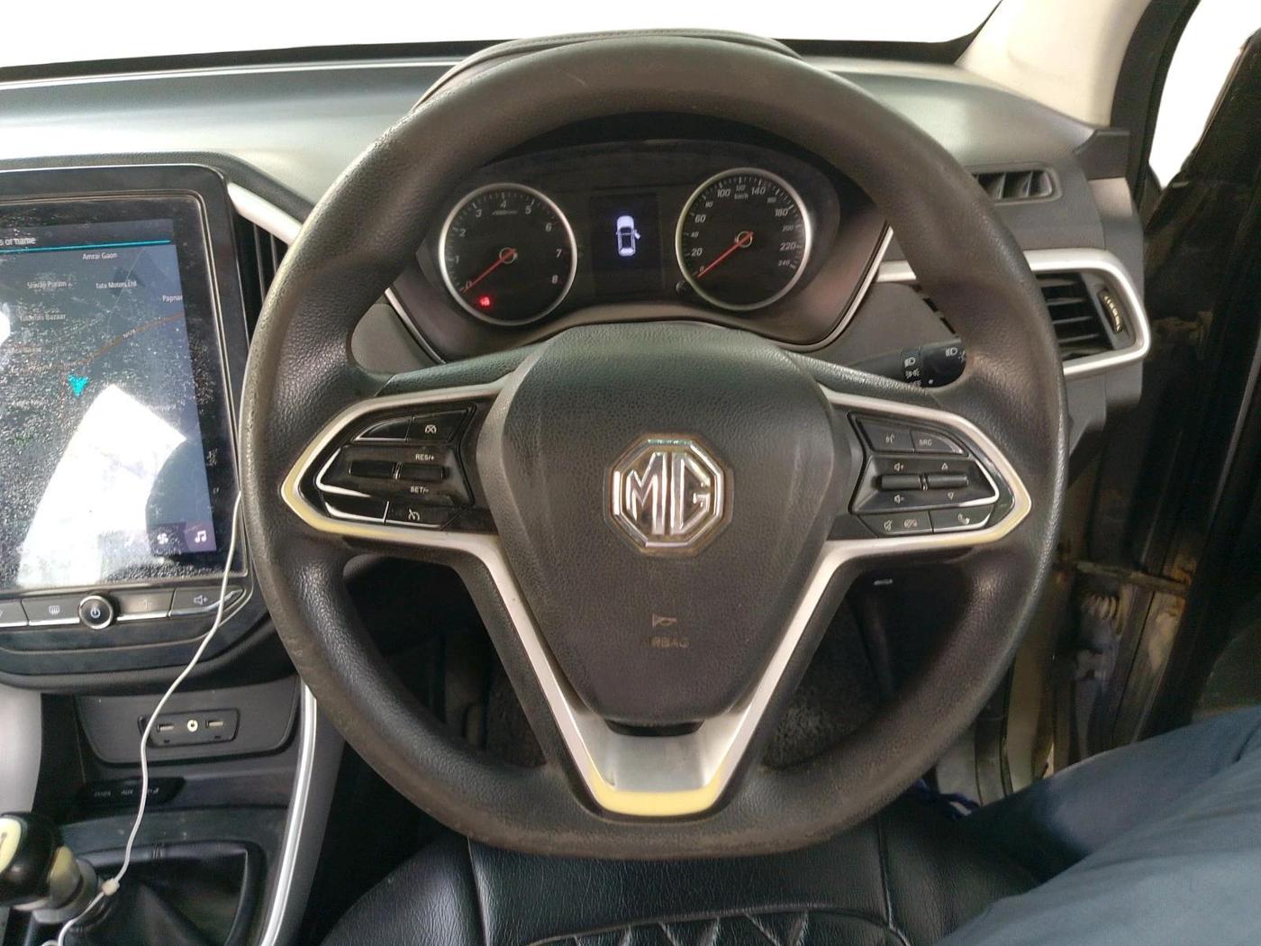 2021 MG HECTOR SUPER 2.0 DIESEL, Diesel, Manual, 1,36,278 km, interior