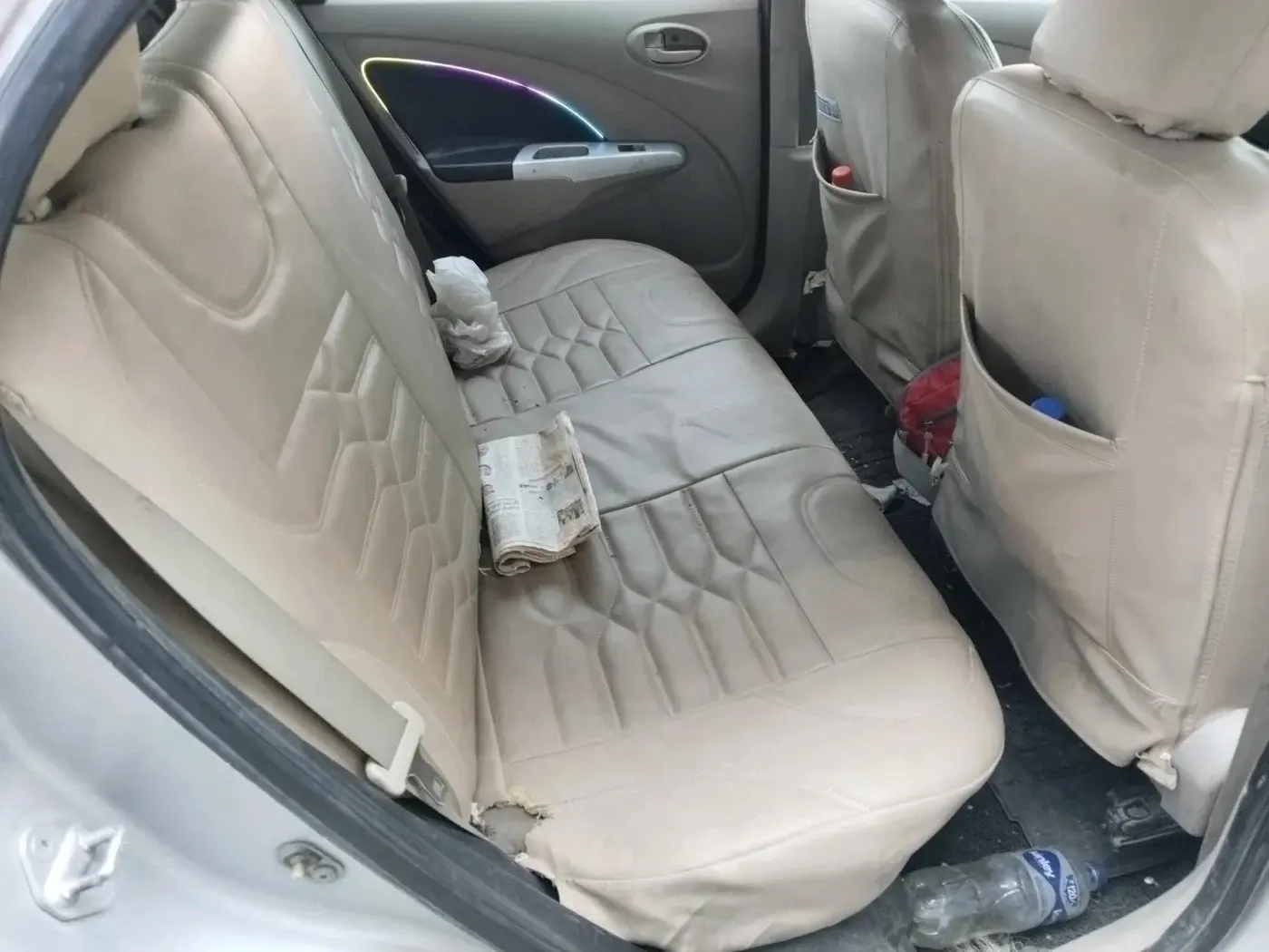 2013 Toyota Etios Liva G, CNG, Manual, 45,585 km, interior
