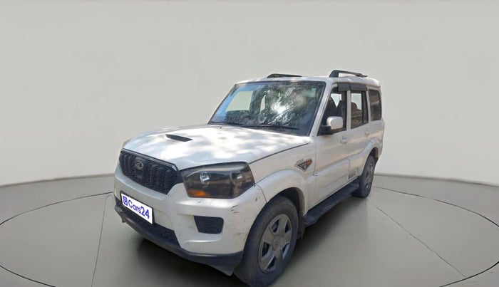 2016 Mahindra Scorpio S6 PLUS INTELLI-HYBRID, Diesel, Manual, 1,04,428 km, exterior