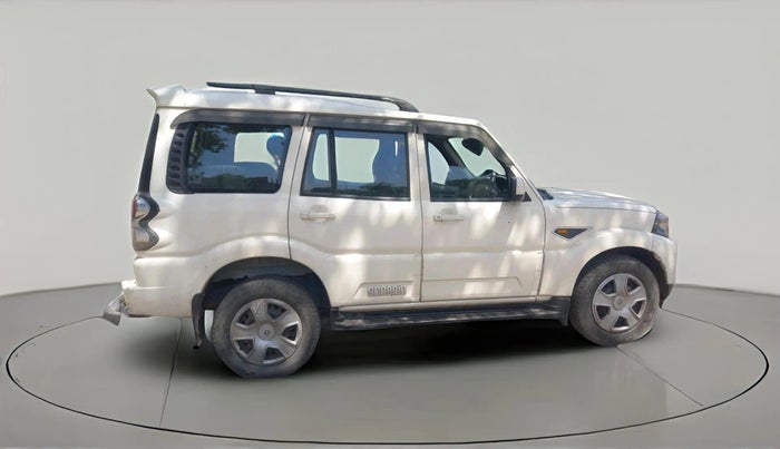 2016 Mahindra Scorpio S6 PLUS INTELLI-HYBRID, Diesel, Manual, 1,04,428 km, exterior