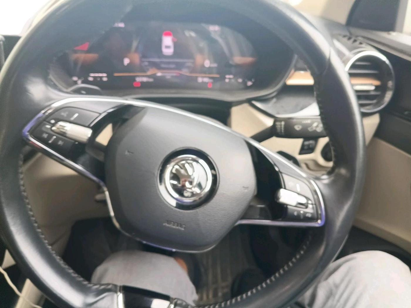 2022 Skoda SLAVIA STYLE 1.0L TSI AT, Petrol, Automatic, 53,781 km, interior