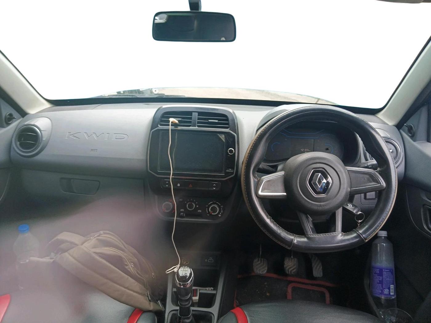 2020 Renault Kwid RXT 1.0 (O), Petrol, Manual, 42,103 km, interior