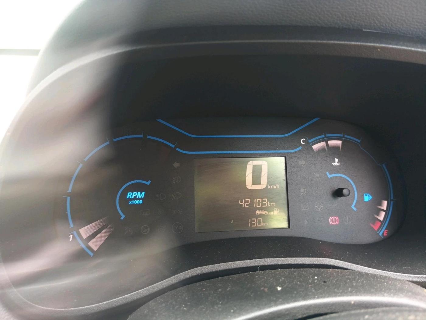 2020 Renault Kwid RXT 1.0 (O), Petrol, Manual, 42,103 km, interior