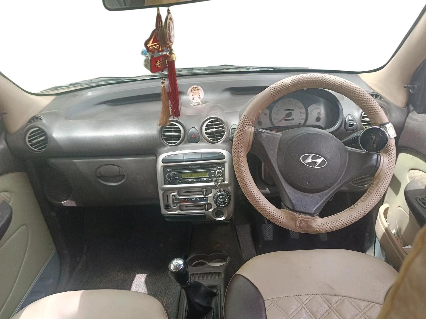 2013 Hyundai Santro Xing GLS, CNG, Manual, 1,10,722 km, interior