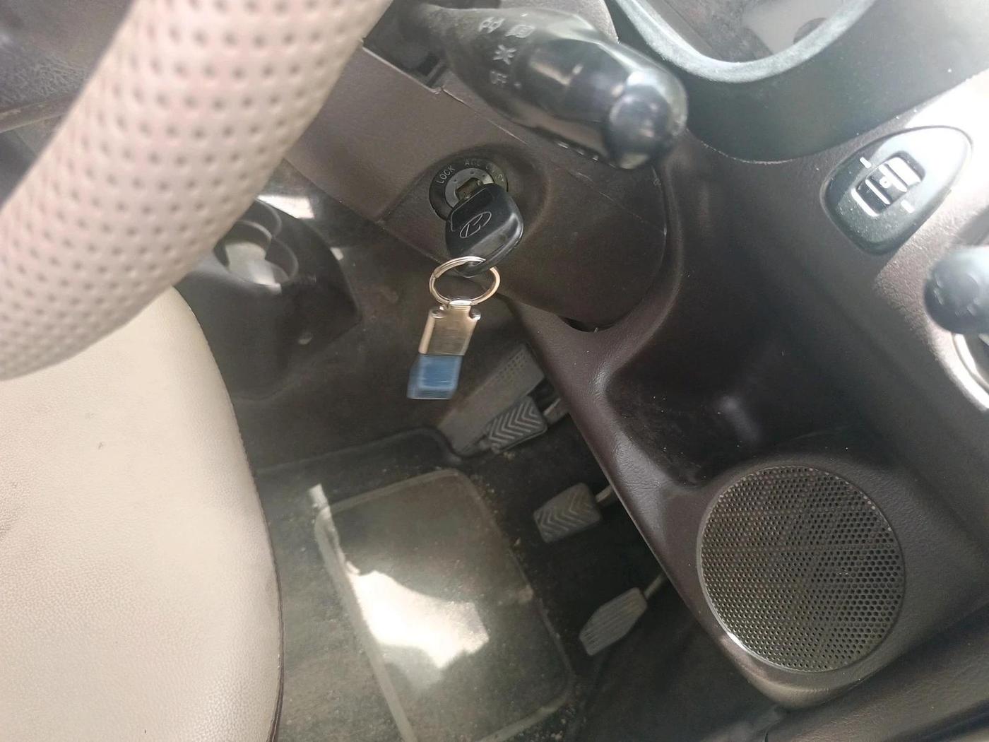 2013 Hyundai Santro Xing GLS, CNG, Manual, 1,10,722 km, interior