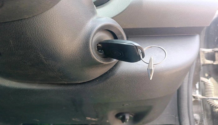 2019 Renault Kwid RXT 0.8 (O), Petrol, Manual, 87,449 km, interior