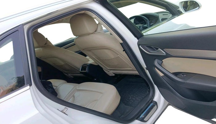 2018 Audi Q3 35 TDI Quattro, Diesel, Automatic, 1,42,249 km, interior