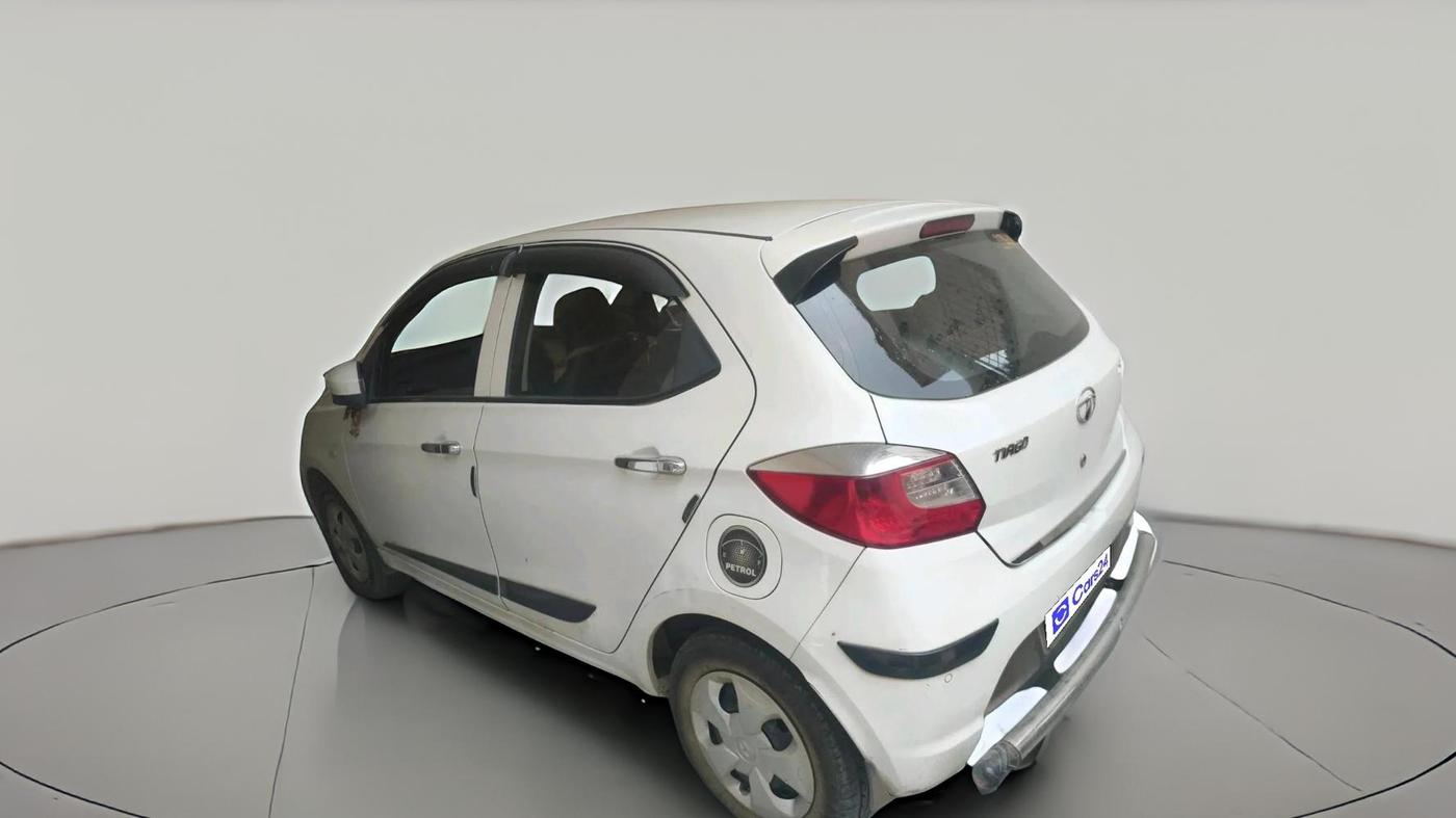 2017 Tata Tiago XT PETROL, Petrol, Manual, 64,647 km, exterior