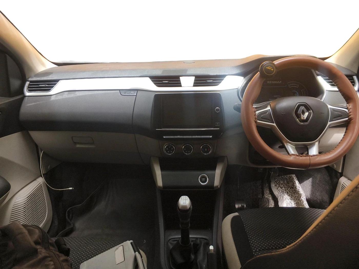 2019 Renault TRIBER RXZ, Petrol, Manual, 66,944 km, interior