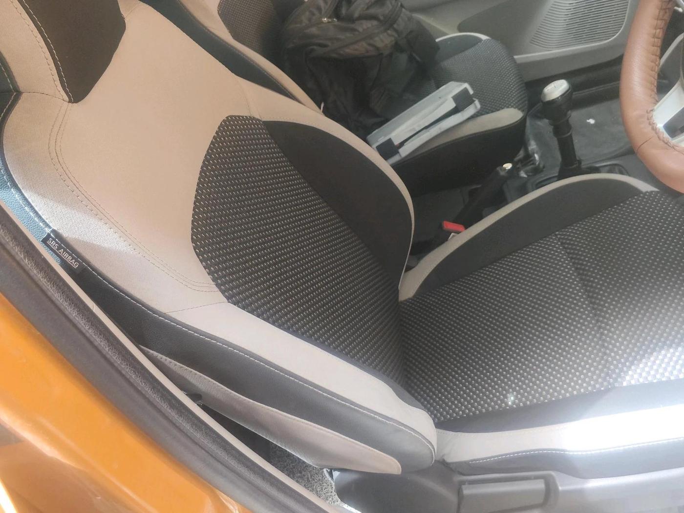 2019 Renault TRIBER RXZ, Petrol, Manual, 66,944 km, interior