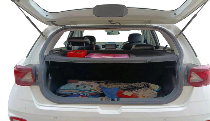 2022 Hyundai VENUE SX 1.5 (O) EXECUTIVE CRDI, Diesel, Manual, 72,324 km, exterior