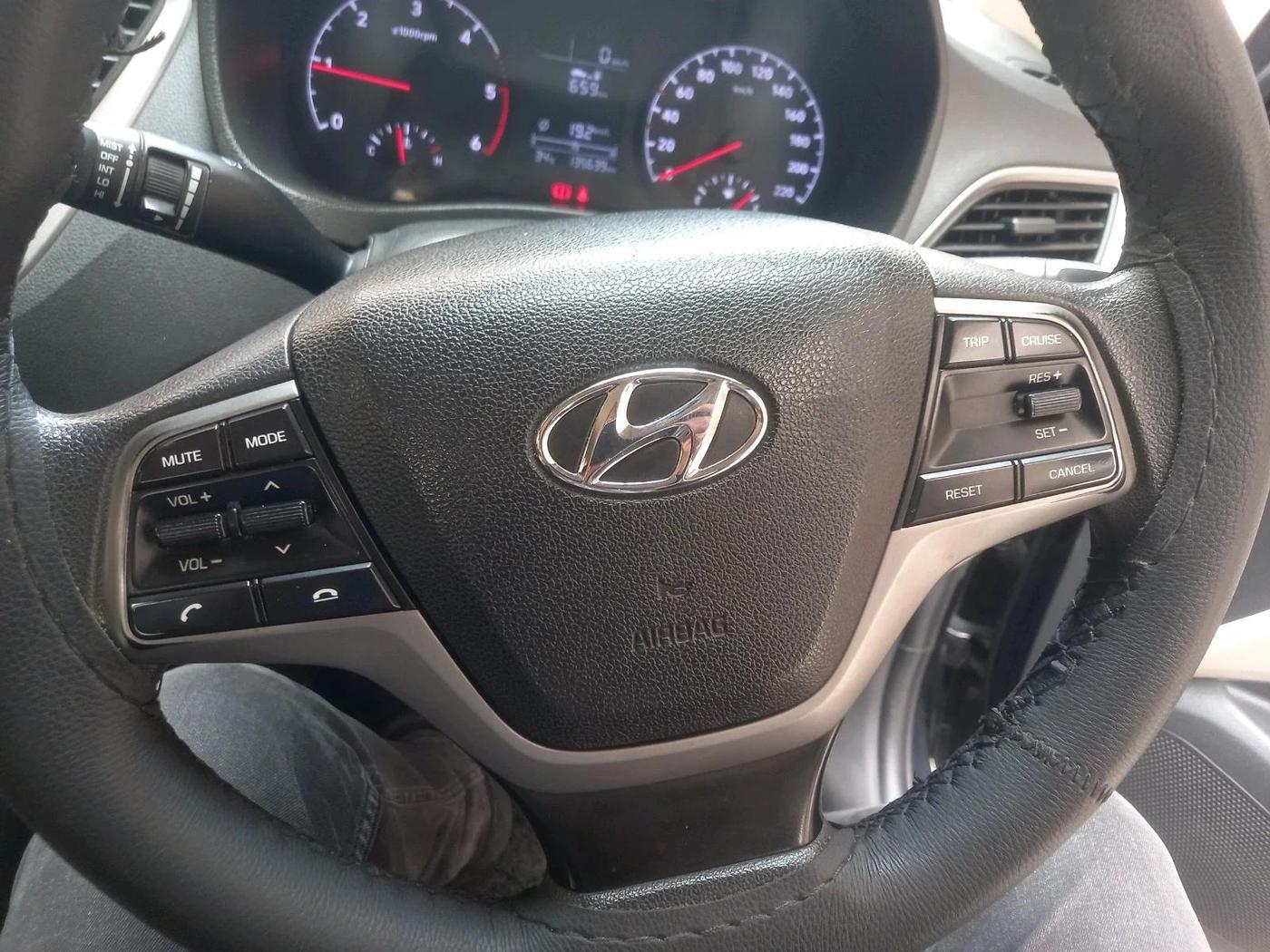 2019 Hyundai Verna 1.4 EX CRDI, Diesel, Manual, 1,35,639 km, interior