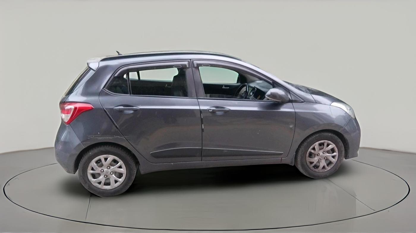 2017 Hyundai Grand i10 SPORTZ (O) 1.2 KAPPA VTVT, Petrol, Manual, 1,22,069 km, exterior