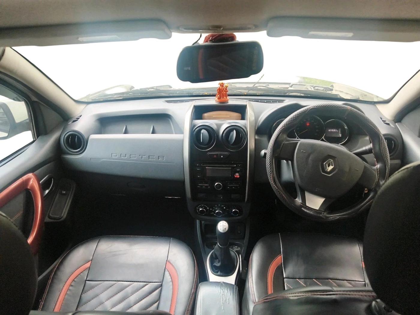 2016 Renault Duster 85 PS RXS MT DIESEL, Diesel, Manual, 1,22,033 km, interior