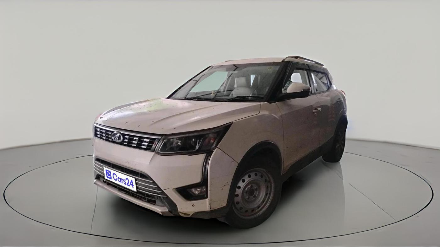 2019 Mahindra XUV300 W8 (O) 1.5 DIESEL, Diesel, Manual, 2,36,257 km, exterior