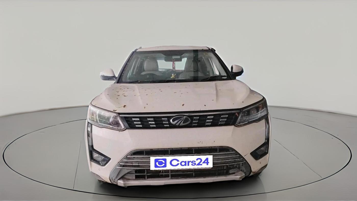 2019 Mahindra XUV300 W8 (O) 1.5 DIESEL, Diesel, Manual, 2,36,257 km, exterior