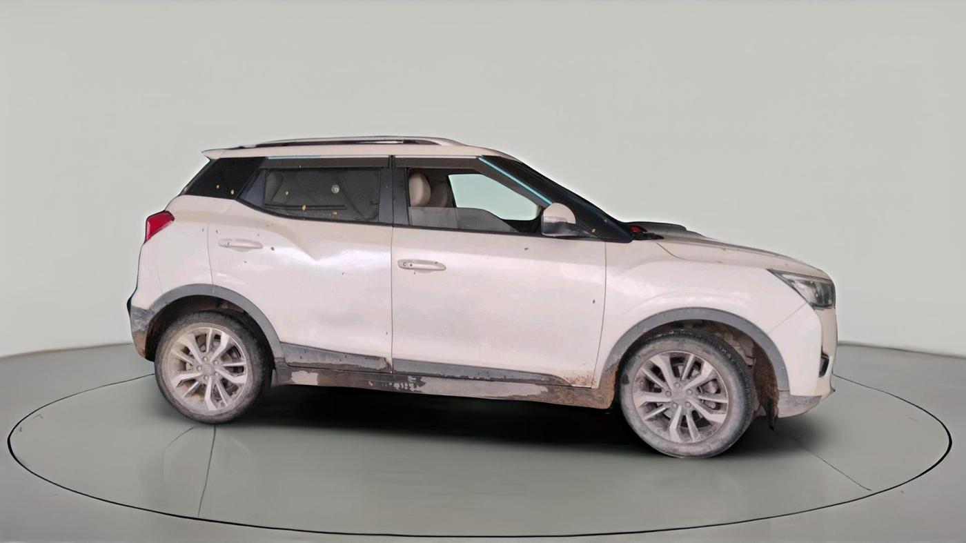 2019 Mahindra XUV300 W8 (O) 1.5 DIESEL, Diesel, Manual, 2,36,257 km, exterior