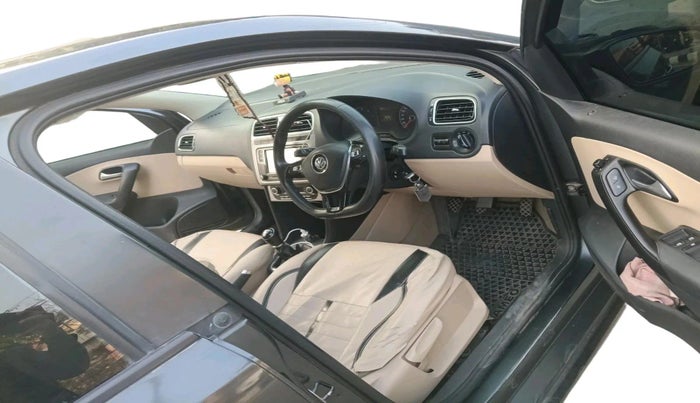 2018 Volkswagen Ameo HIGHLINE1.2L PLUS 16 ALLOY, Petrol, Manual, 70,038 km, interior