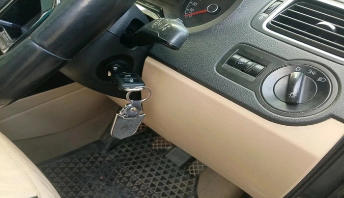 2018 Volkswagen Ameo HIGHLINE1.2L PLUS 16 ALLOY, Petrol, Manual, 70,038 km, interior