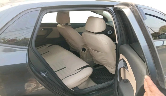 2018 Volkswagen Ameo HIGHLINE1.2L PLUS 16 ALLOY, Petrol, Manual, 70,038 km, interior