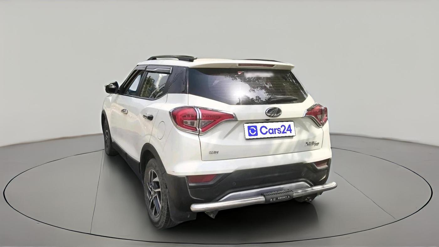 2022 Mahindra XUV300 W8 (O) 1.2 PETROL, Petrol, Manual, 1,05,184 km, exterior