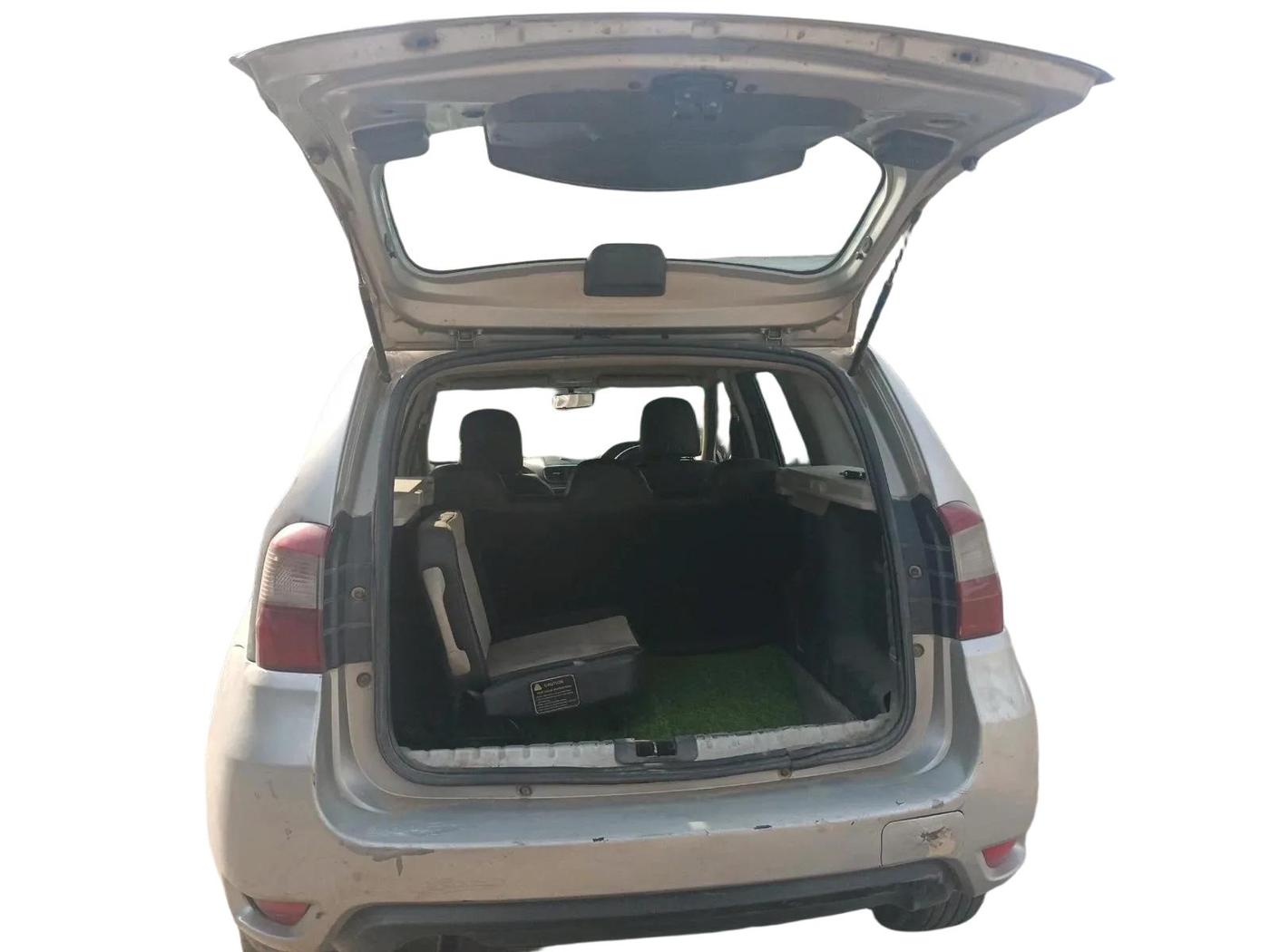 2014 Nissan Terrano XE (D), Diesel, Manual, 1,43,463 km, exterior